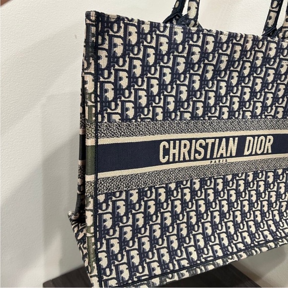 #271 CHRISTIAN DIOR Large Book Tote MSRP $3520 - Picture 5 of 8